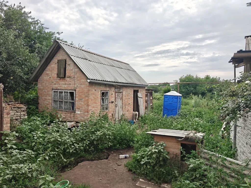 Будинок, 15-й район: під чистову обробку, 10 соток, Є відновлення - фото 2
