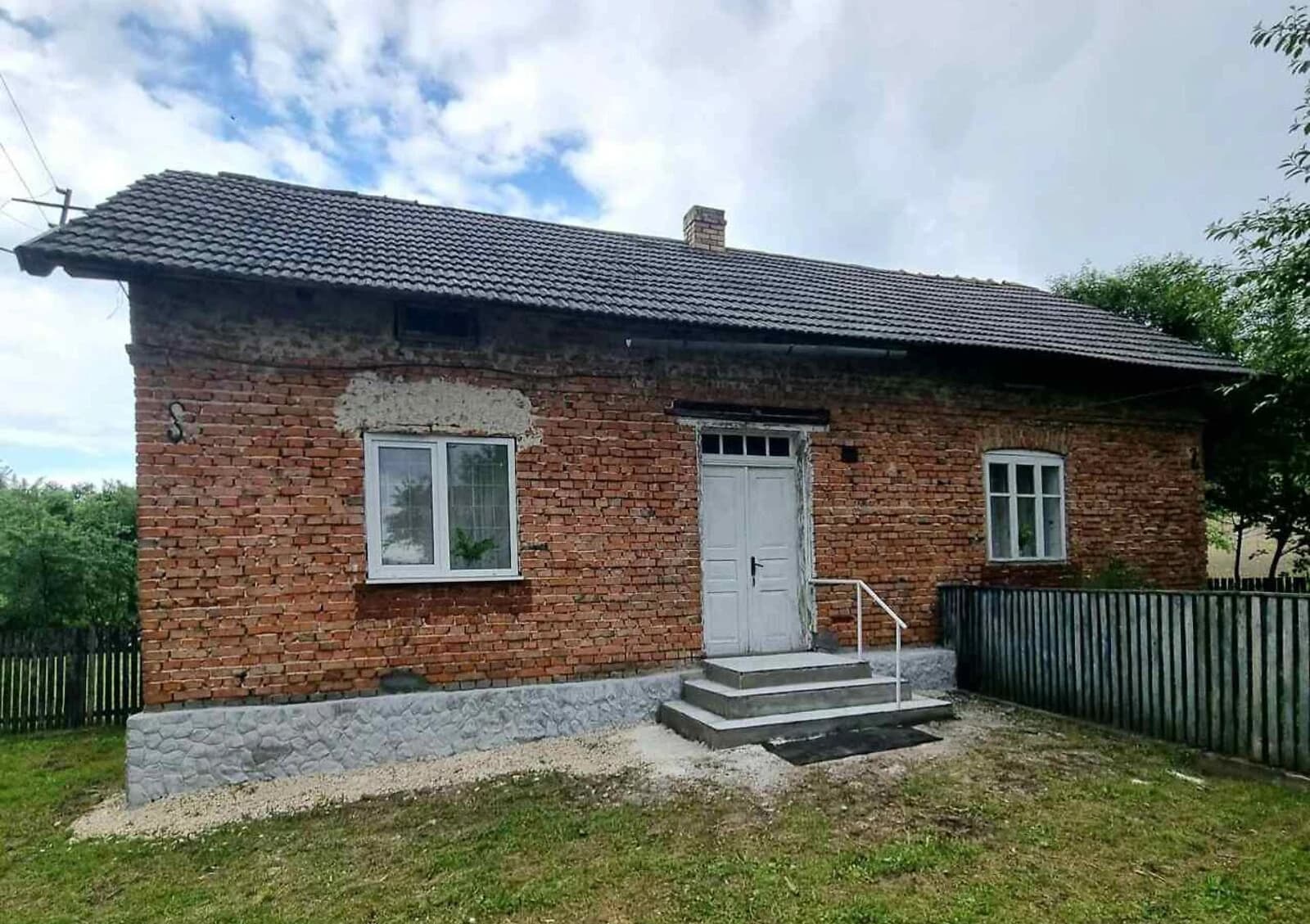 Будинок, Болотня: 50 соток, свердловина, індивідуальне опалення