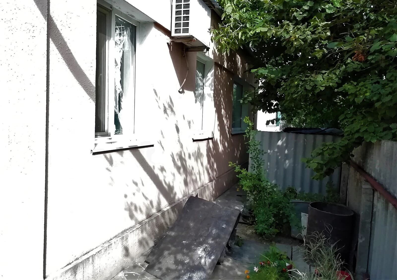 Будинок, Павлоград: гараж із підвалом, 3 спальні, свердловина - фото 4