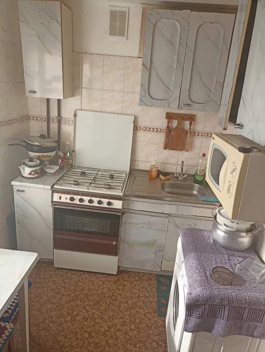 2-кімнатна квартира, Комунарський: суміжні кімнати, можна з собакою - фото 1