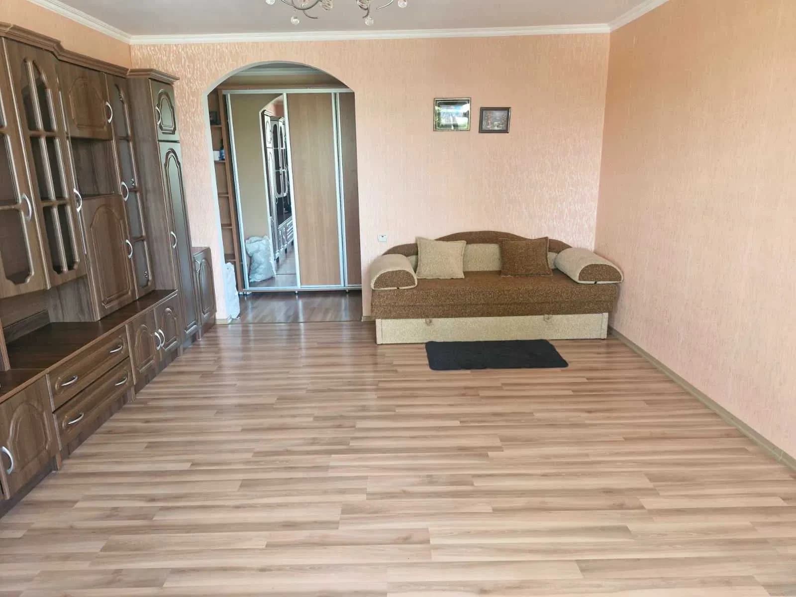3-кімнатна квартира, Суми: 2 балкони, окрема кухня, косметичний ремонт - фото 2