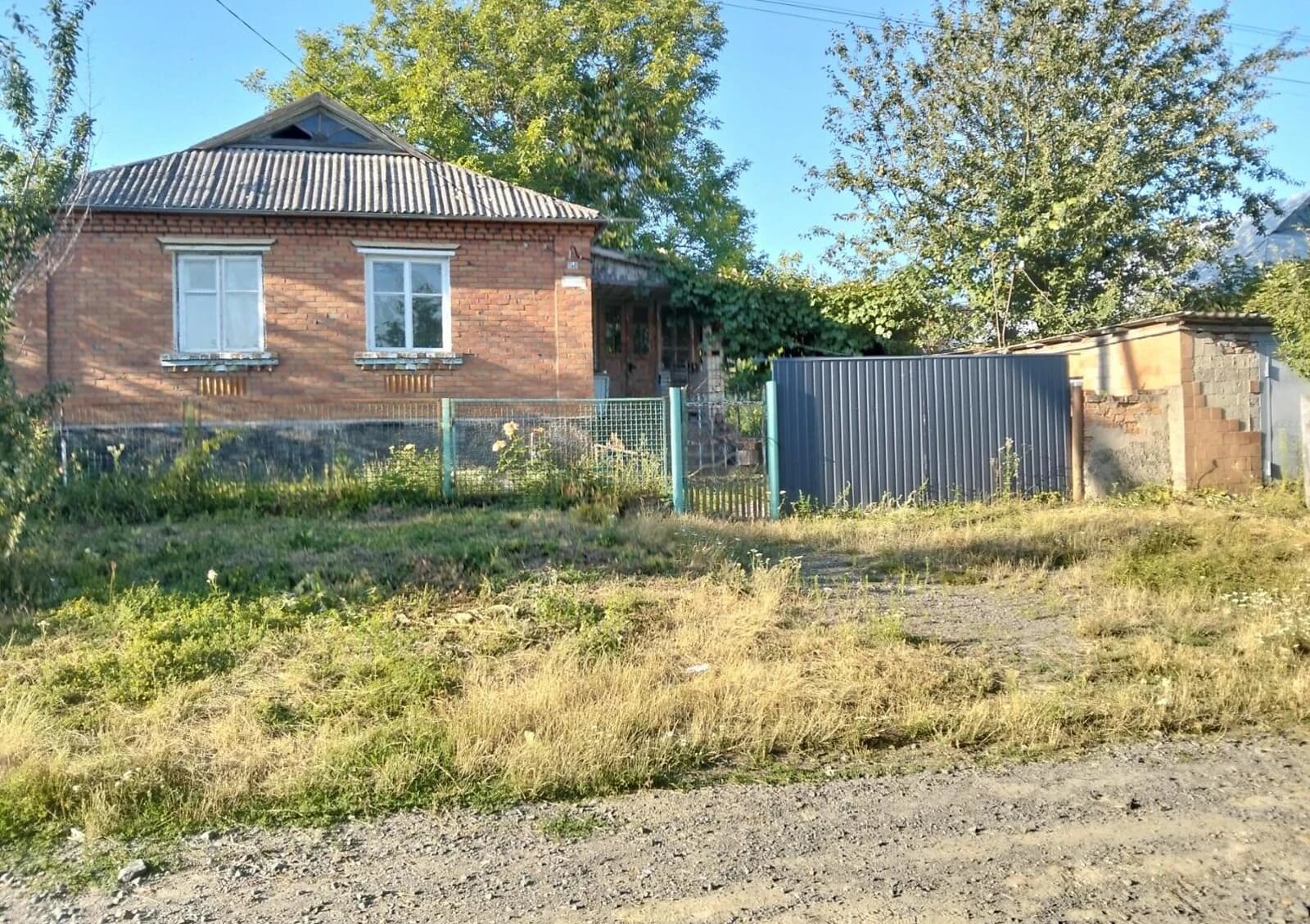 Будинок, Меджибіж: веранда, 10 соток, гараж із підвалом - фото 1