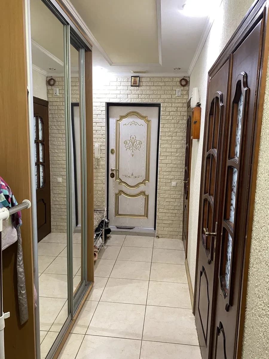 3-кімнатна квартира, Долгинцевський: автономне опалення, балкон - фото 2