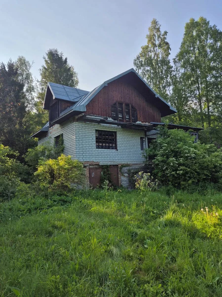 Будинок, Грабів: ділянка під забудову, камін і гараж