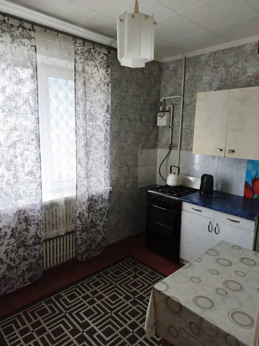 1-кімнатна квартира, Лівий берег: 11-й мікрорайон, тепло і вода без світла