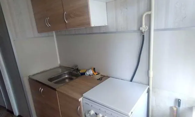 Гостинка, Солом’янський: газова плита, засклена лоджія, новий ліфт - фото 2