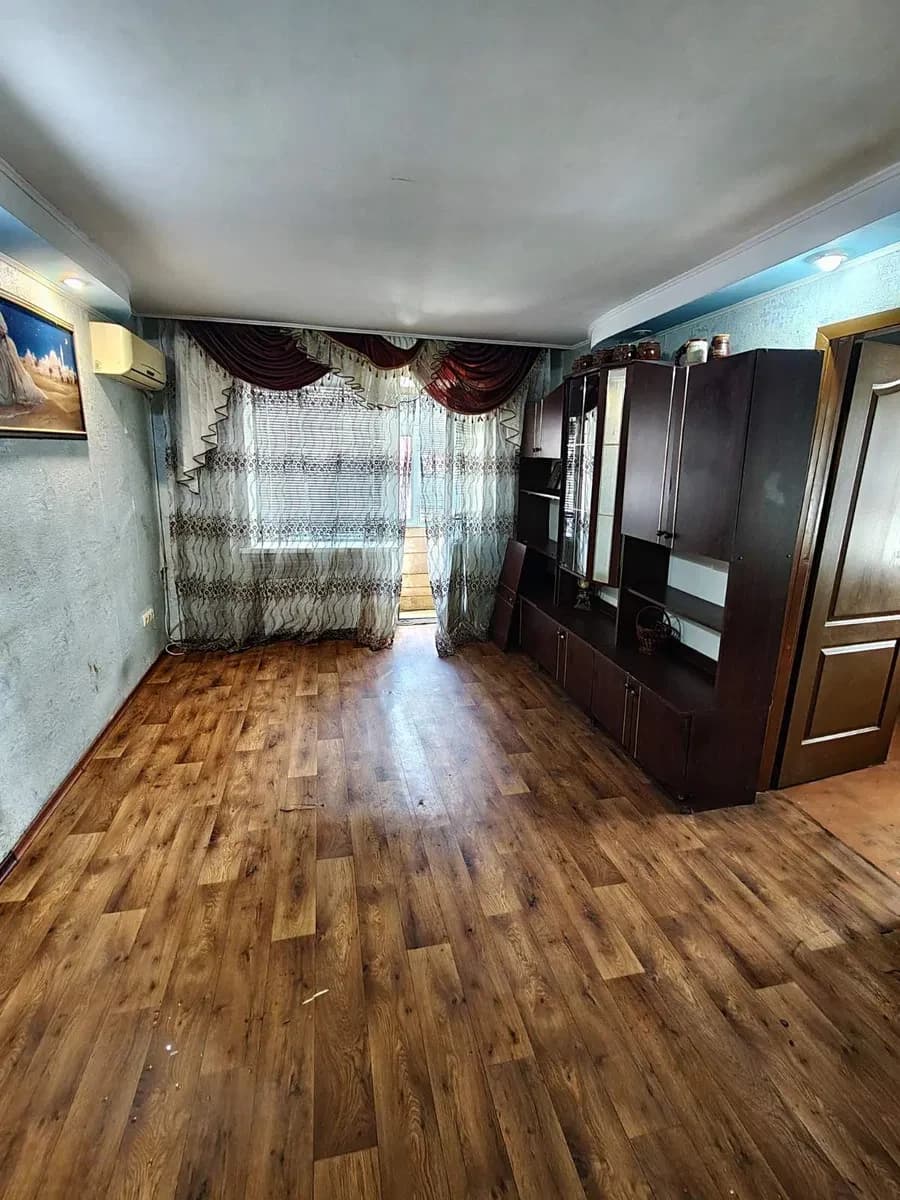 2-кімнатна квартира, Павлоград: центр, гаряча вода, газова колонка - фото 4