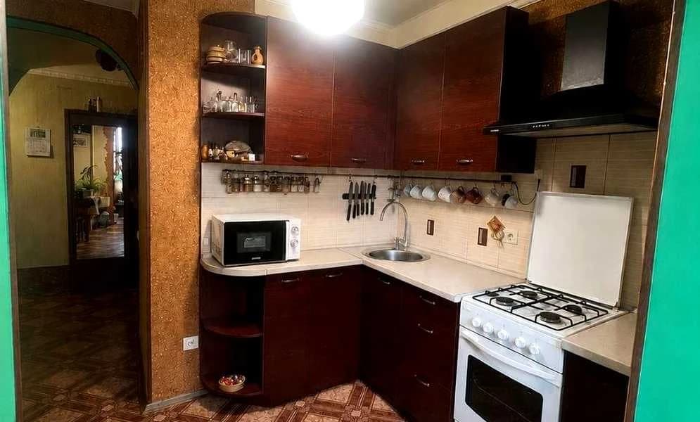 1-кімнатна квартира, Оболонський: газ, вікна у дворі, засклений балкон - фото 1