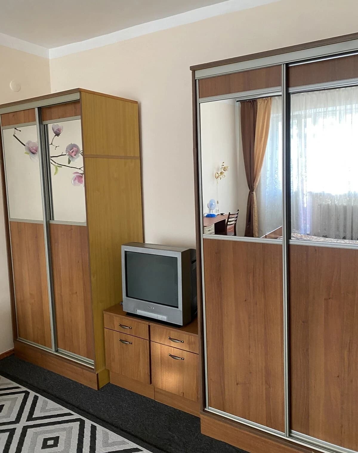 1-кімнатна квартира, Центр: сталінка, опалення без світла - фото 5
