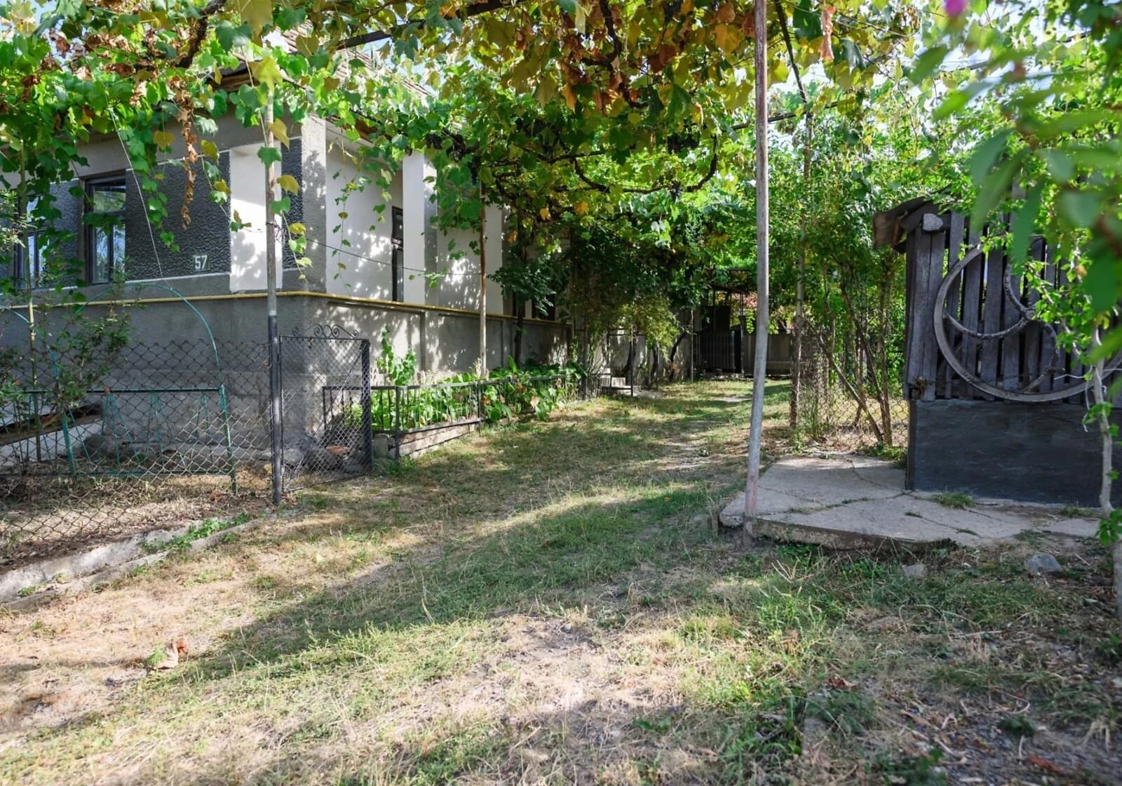 Будинок, Ляхівці: веранда, 25 соток, криниця