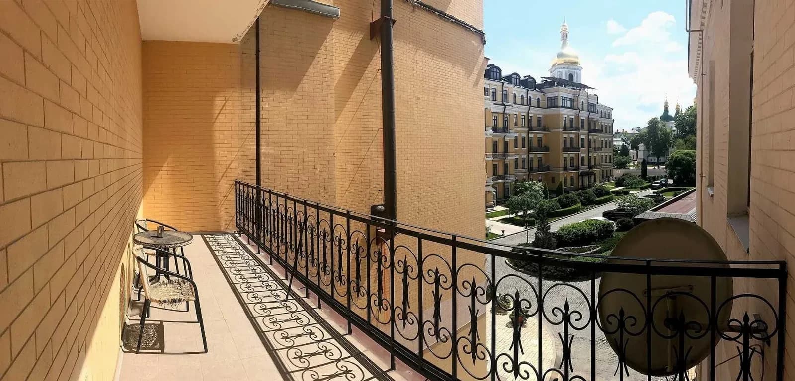 2-кімнатна квартира, Шевченківський: вид на Софійський собор, тераса - фото 2