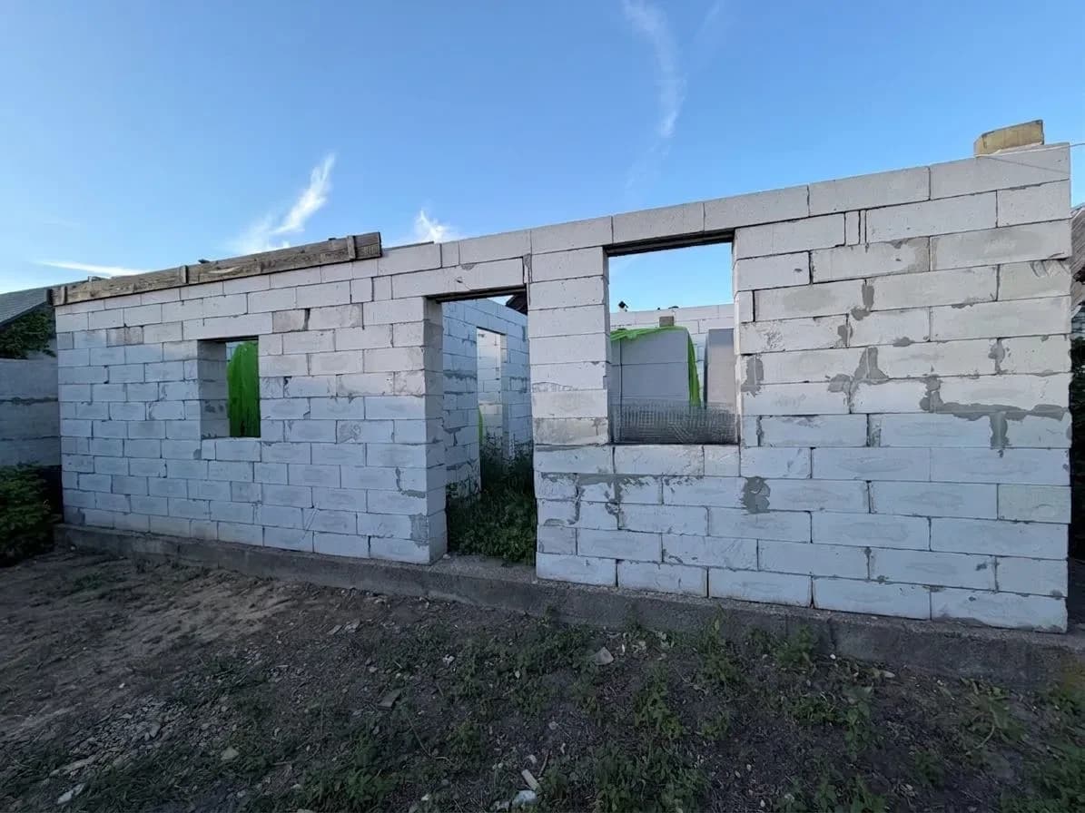 Ділянка 8 соток, Крюківщина: старий будинок, біля озера Крючок