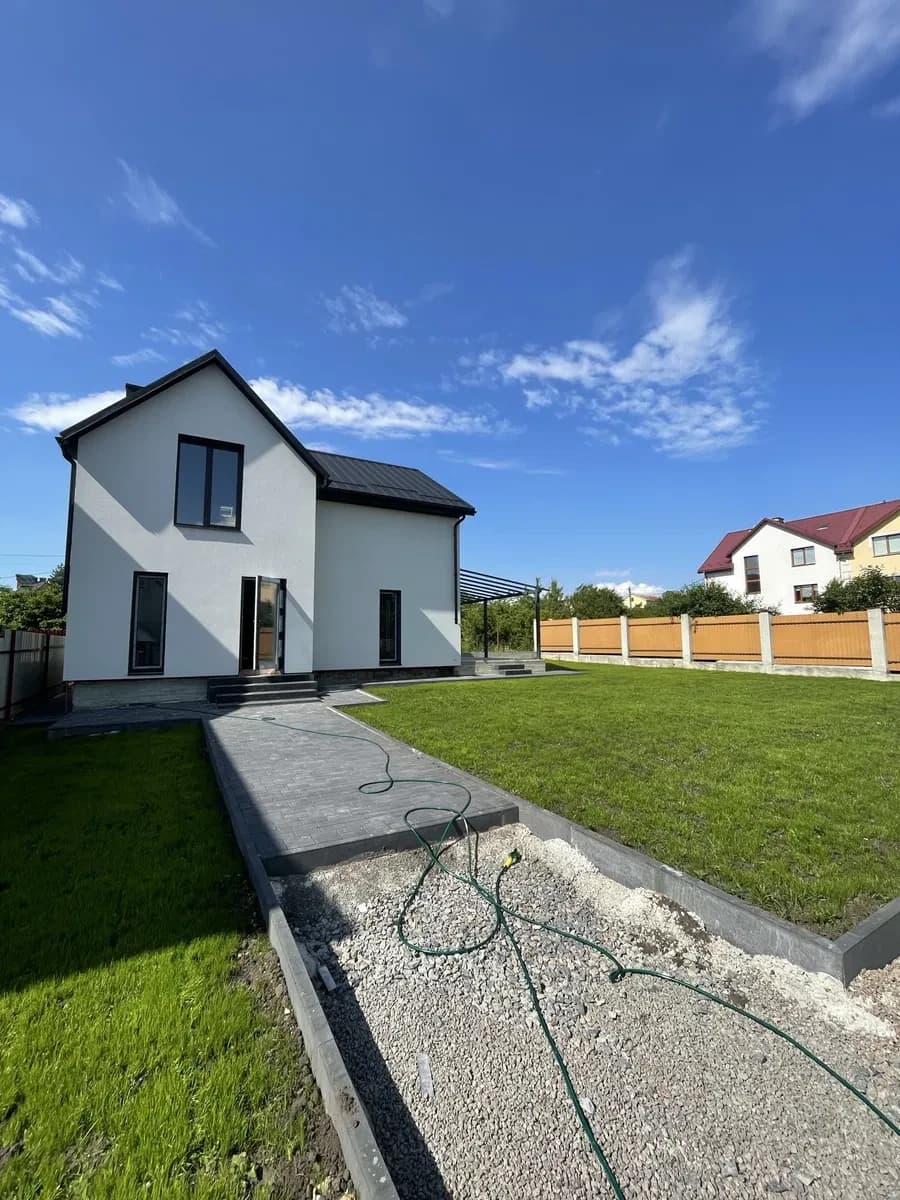 Котедж, Пустомити: тераса 25 м², 6 соток, єОселя