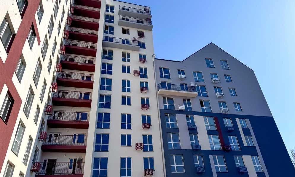 2-кімнатна квартира у ЖК ЗиґЗаґ: новобудова, кухня-студія, на дві сторони - фото 3
