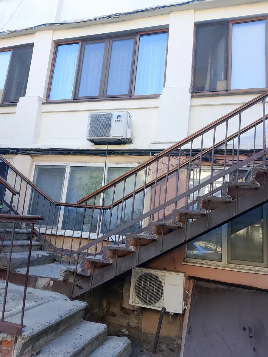 3-кімнатна квартира, Приморський: АГВ незалежне від світла, окремий вхід - фото 4