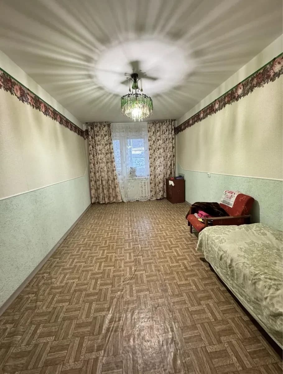 Чешка, 97-й квартал: двостороння, кухня та спальня у двір - фото 5