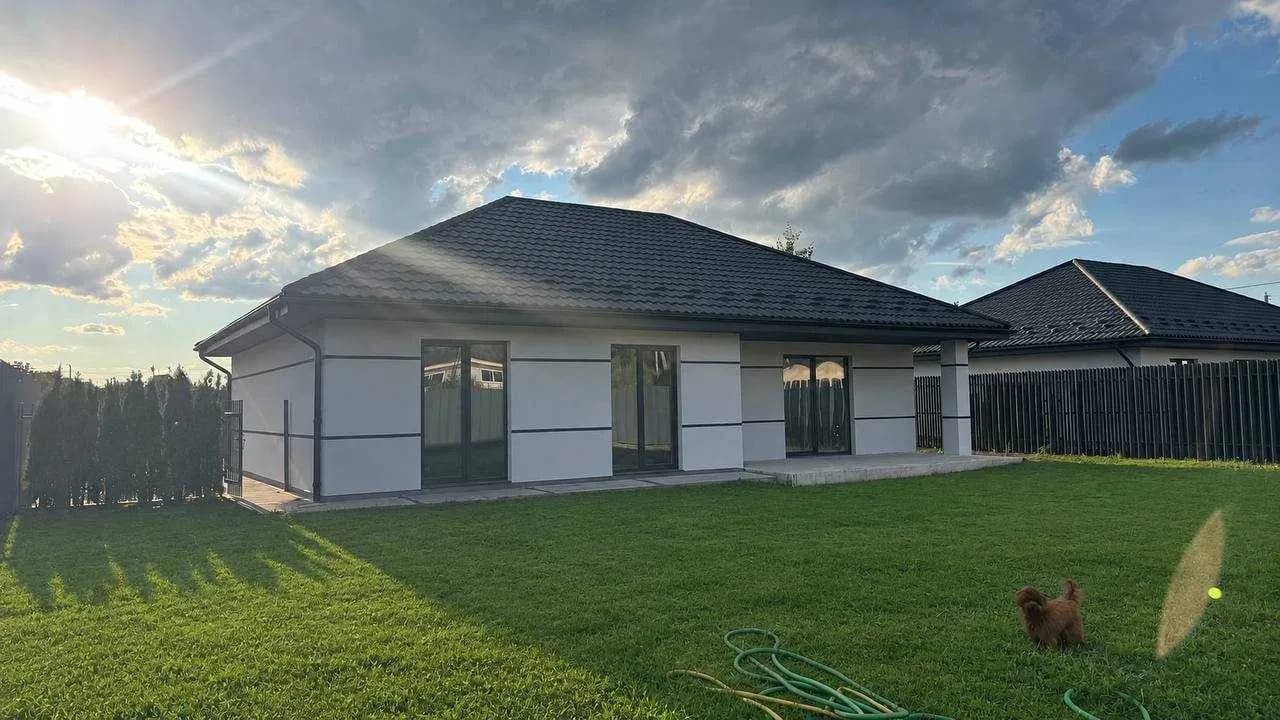Котедж, Бровари: тераса 18 м², паркування на 4 авто, ЄОселя - фото 3