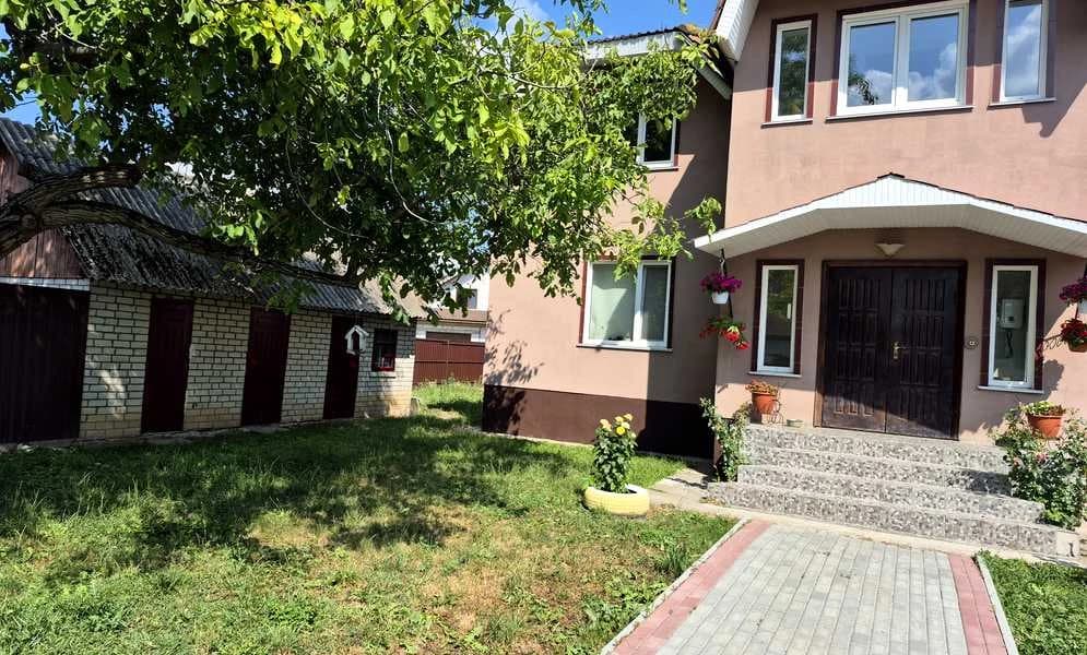 Будинок, Глибочиця: камін, дві криниці