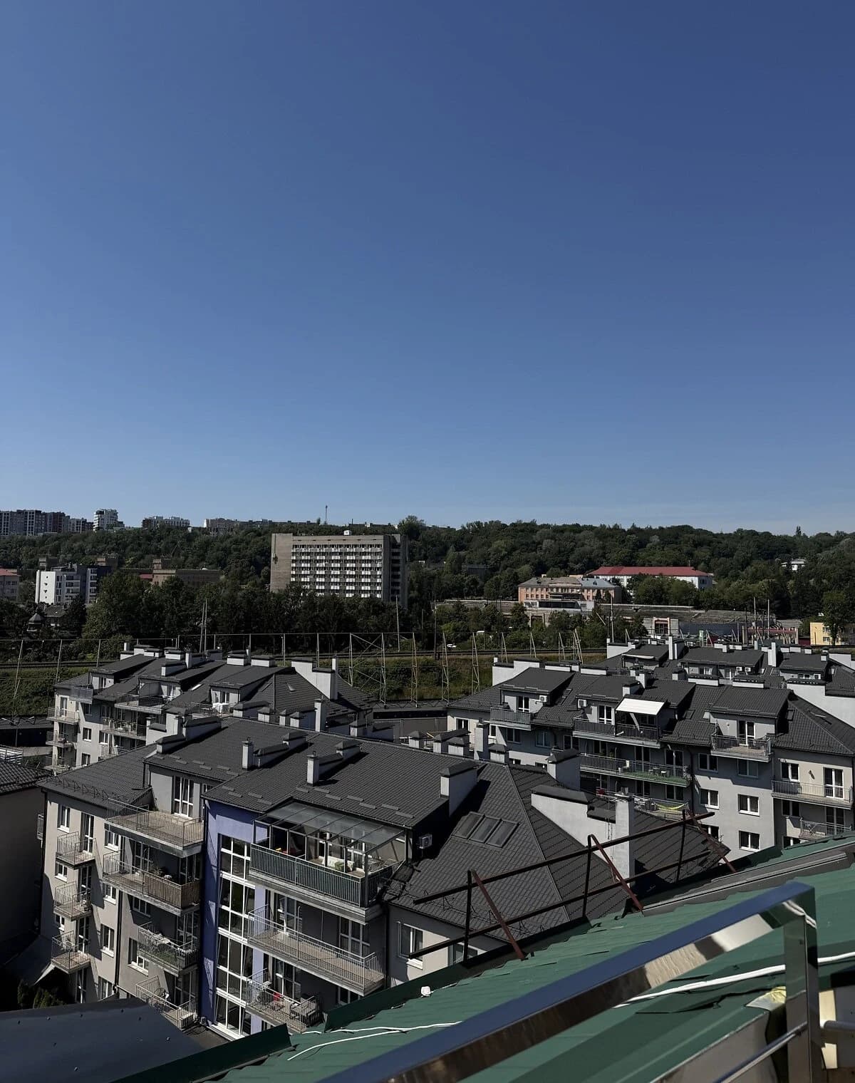 2-кімнатна квартира, Підзамче: дизайнерський ремонт, тераса, кухня-студія - фото 5