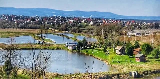 Ділянка 500 соток, біля Трускавця: 500 м від траси, зариблені озера - фото 1