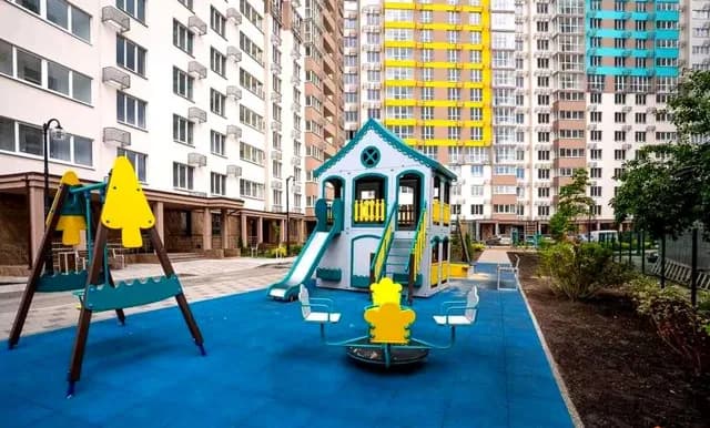 2-кімнатна квартира у ЖК Теремки: метро Теремки 15 хв пішки, вид на ліс - фото 2