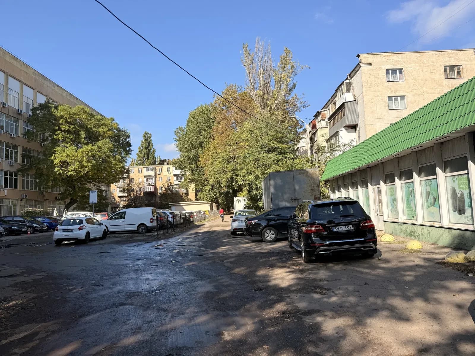 Склад, Київський: окрема будівля, право викупу