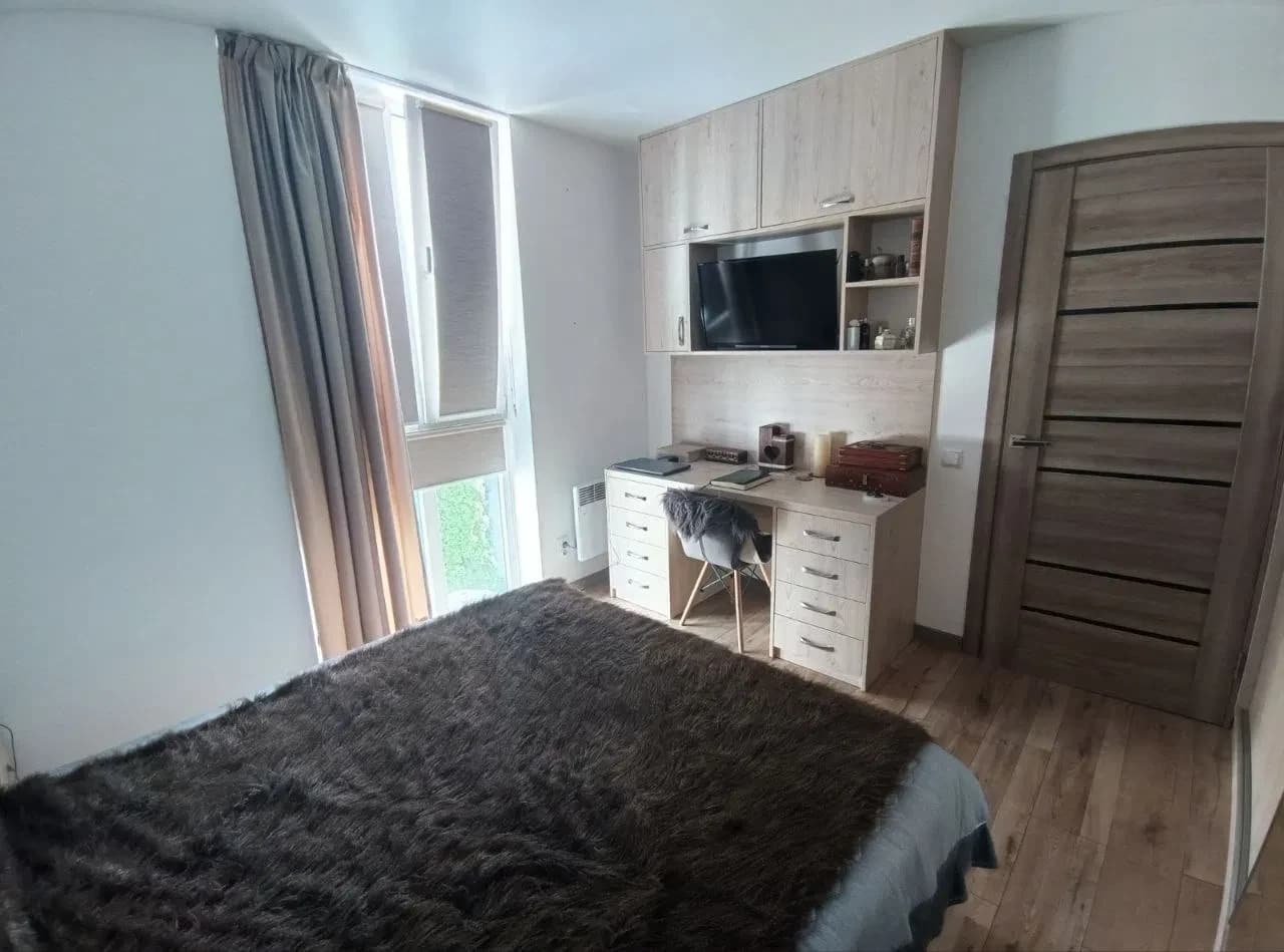 1-кімнатна квартира у ЖК Аура: сучасний ремонт, вода без перебоїв - фото 1