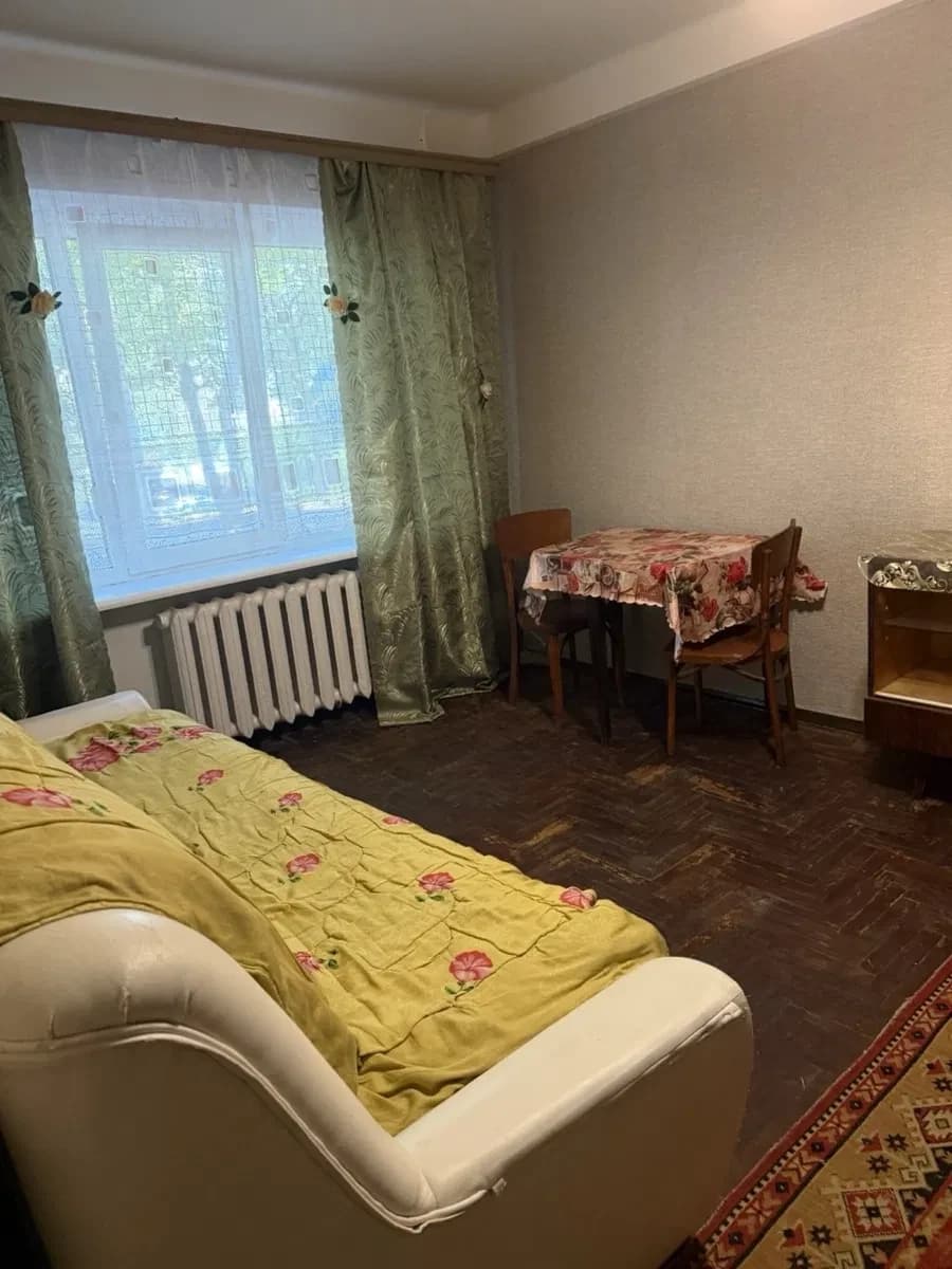 1-кімнатна квартира, Заводський: санвузол після ремонту, бойлер