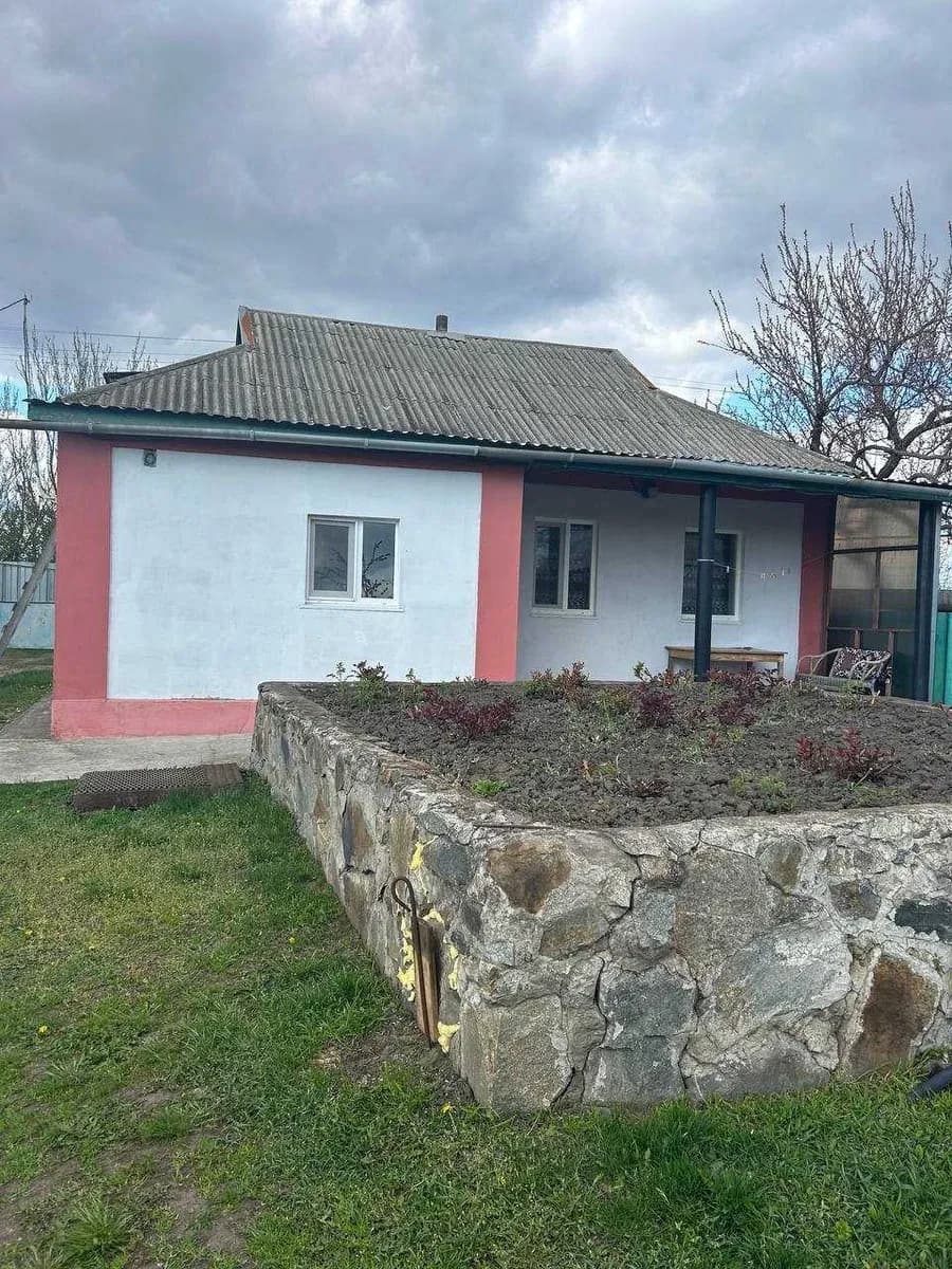Будинок, Водяне: озеро поруч, гараж, 25 соток