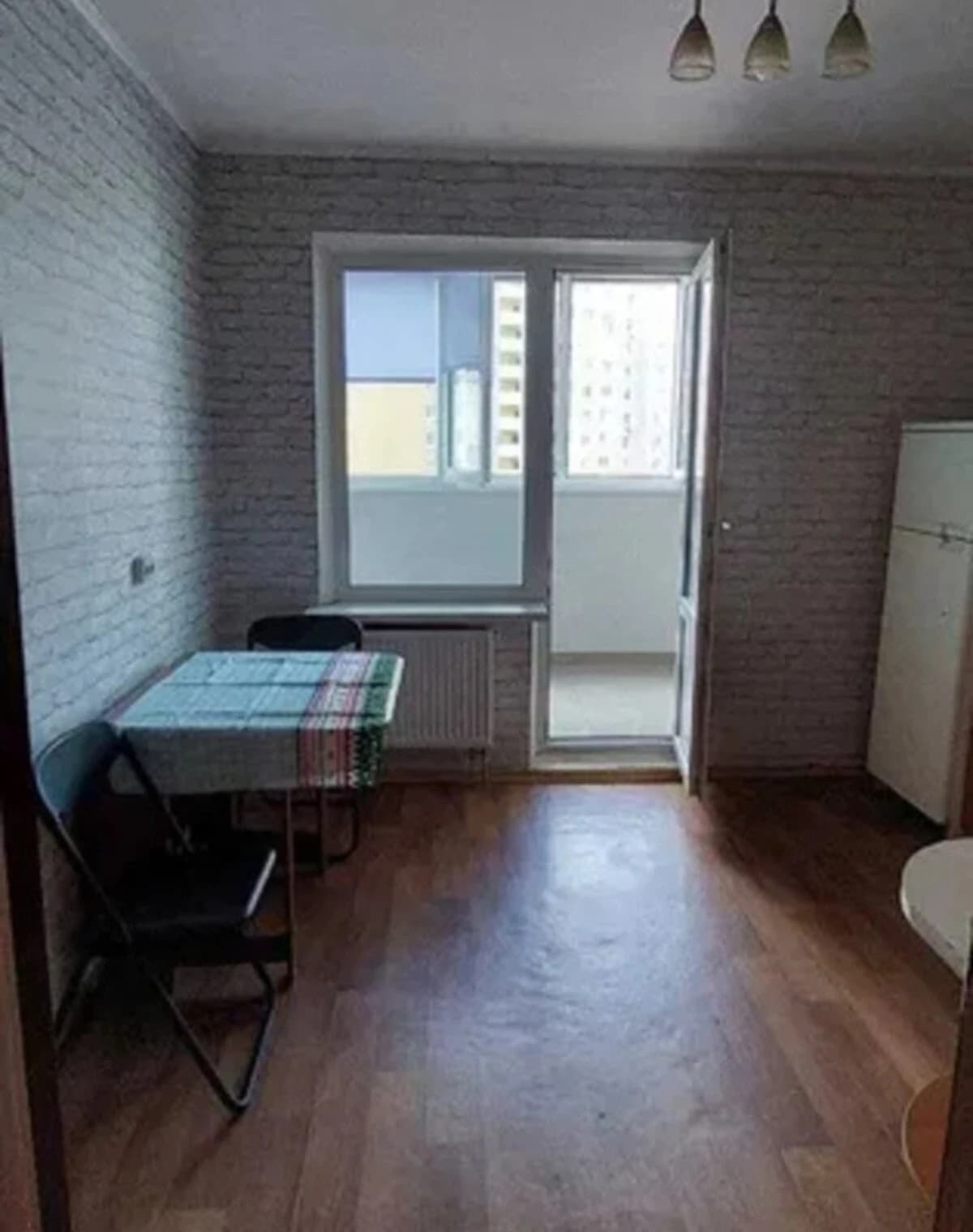 1-кімнатна квартира, Троєщина: кухня 10 м², консьєрж - фото 4