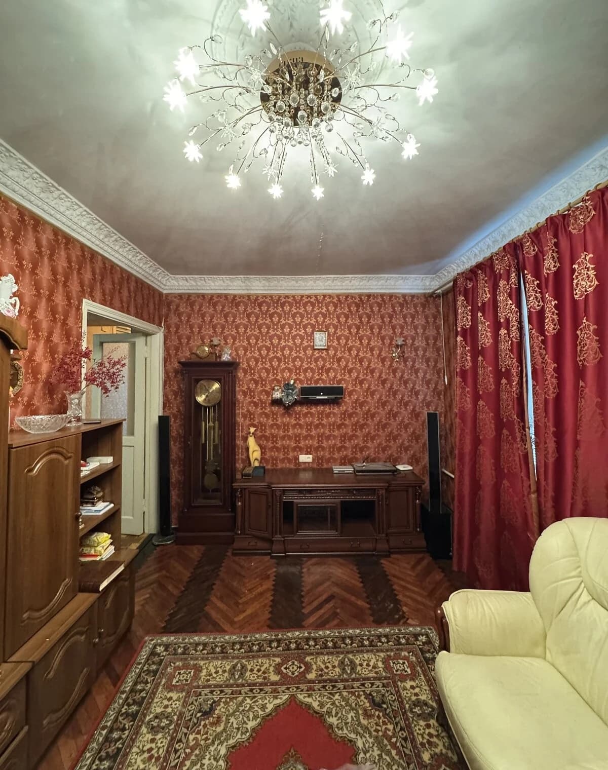 4-кімнатна квартира, Вознесенівський: сталінка, торг можливий - фото 2