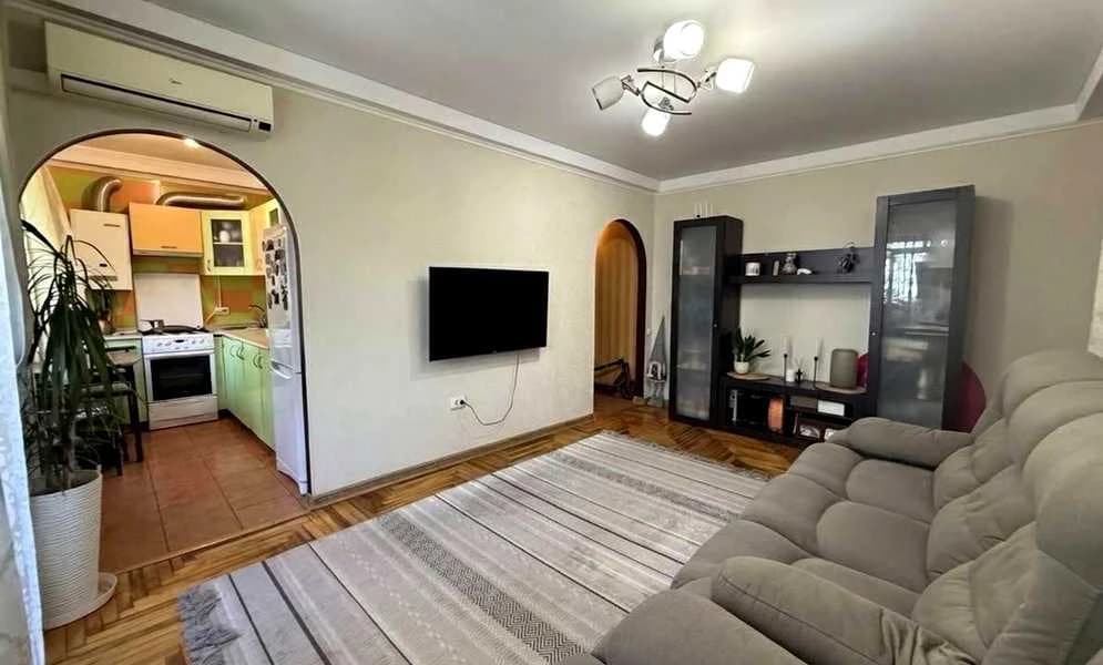 3-кімнатна квартира, Вознесенівський: сучасний ремонт, газова колонка - фото 1