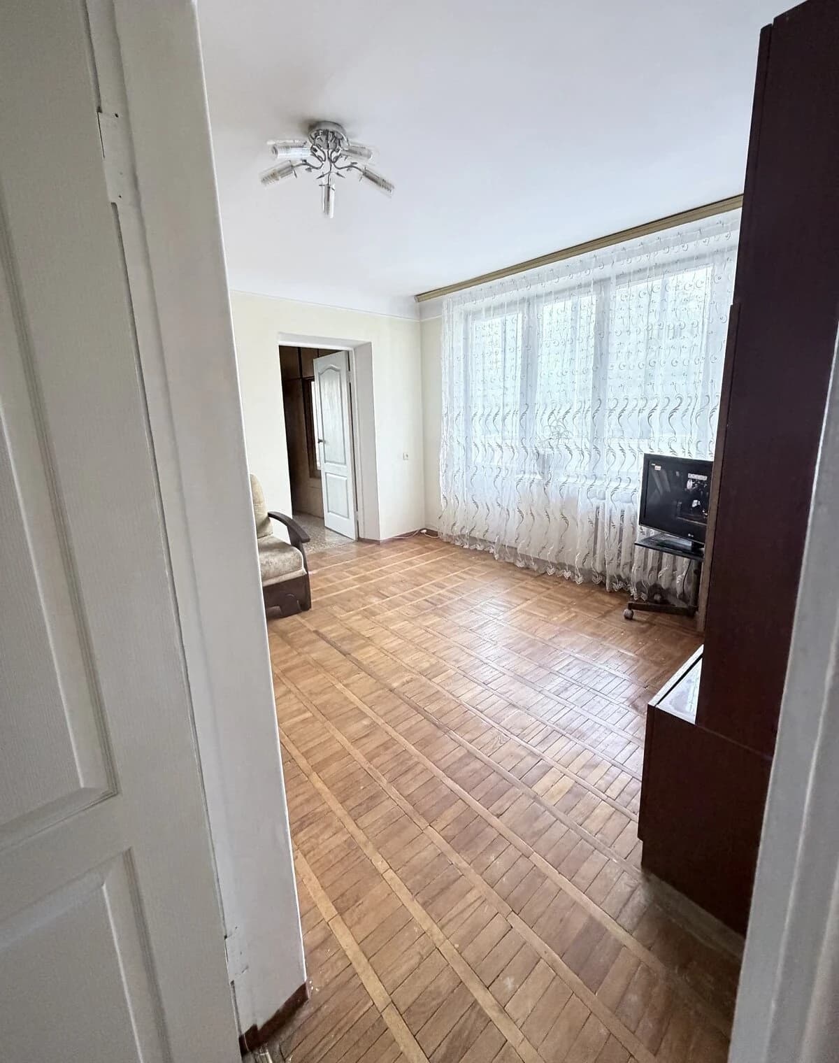 2-кімнатна квартира, Шевченківський: газ і вода без світла, метро - фото 5