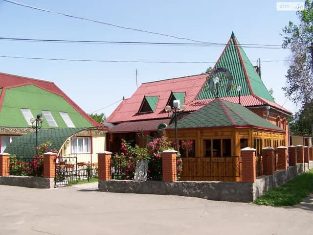 Приміщення, Гадяч: дизайнерський ремонт, під магазин, торг