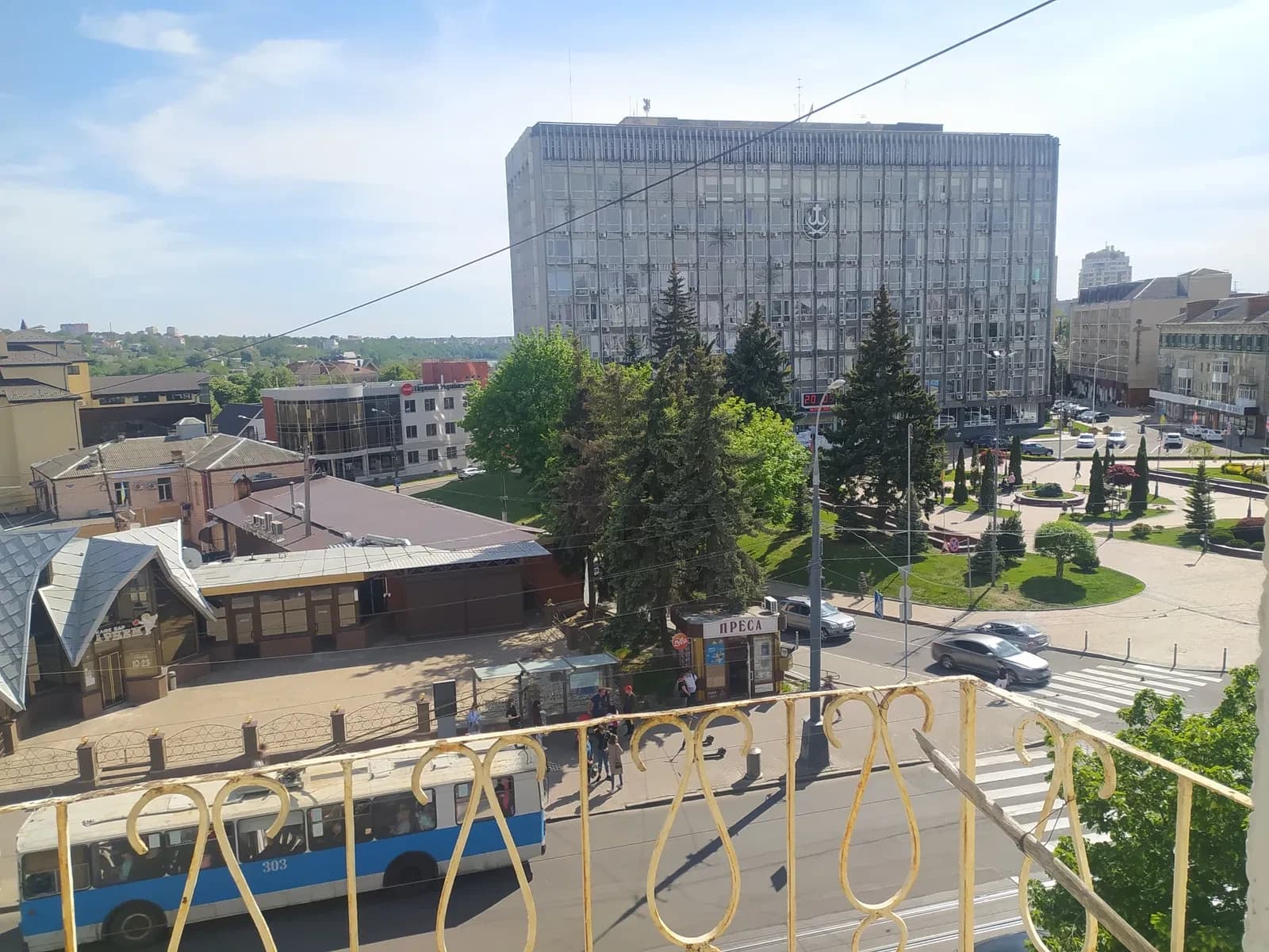 3-кімнатна квартира, вулиця Соборна: кухня-студія, житловий другий рівень - фото 1