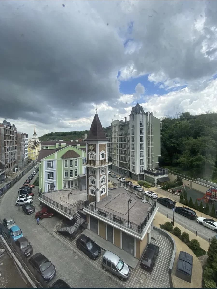1-кімнатна квартира у ЖК Подол Град: вид на вежу, балкон - фото 2