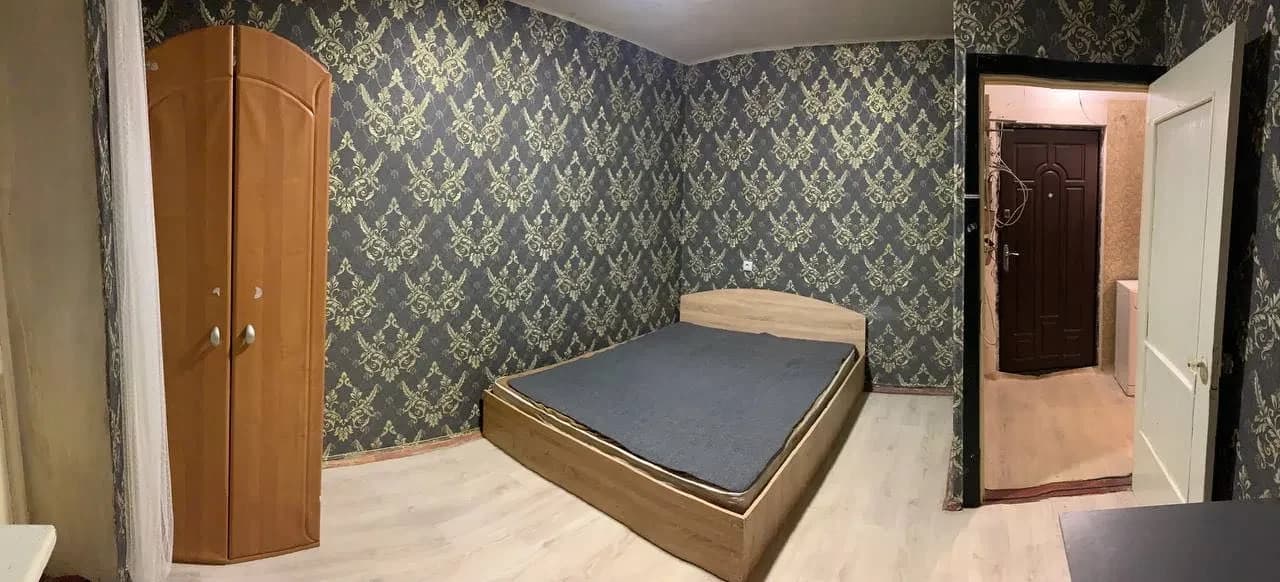 Гостинка, Солом'янський: для 1 людини, біля швидкісного трамвая
