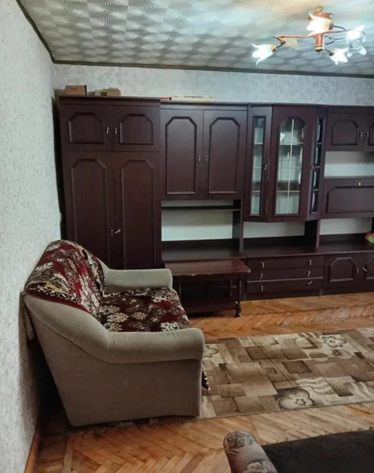 1-кімнатна квартира, вул. Паращука Юрія: цегляні стіни, пральна машина - фото 5