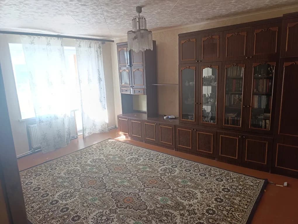 3-кімнатна квартира, Верхівцеве: автономне газове опалення, гараж