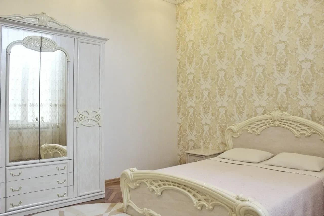Апартаменти, Галицький: авторський проект, закритий двір, балкон - фото 2