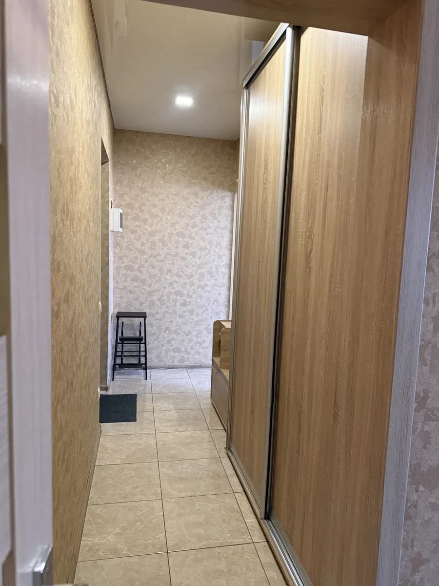 1-кімнатна квартира у ЖК Металіст: метро за 3 хвилини, вода без світла - фото 5