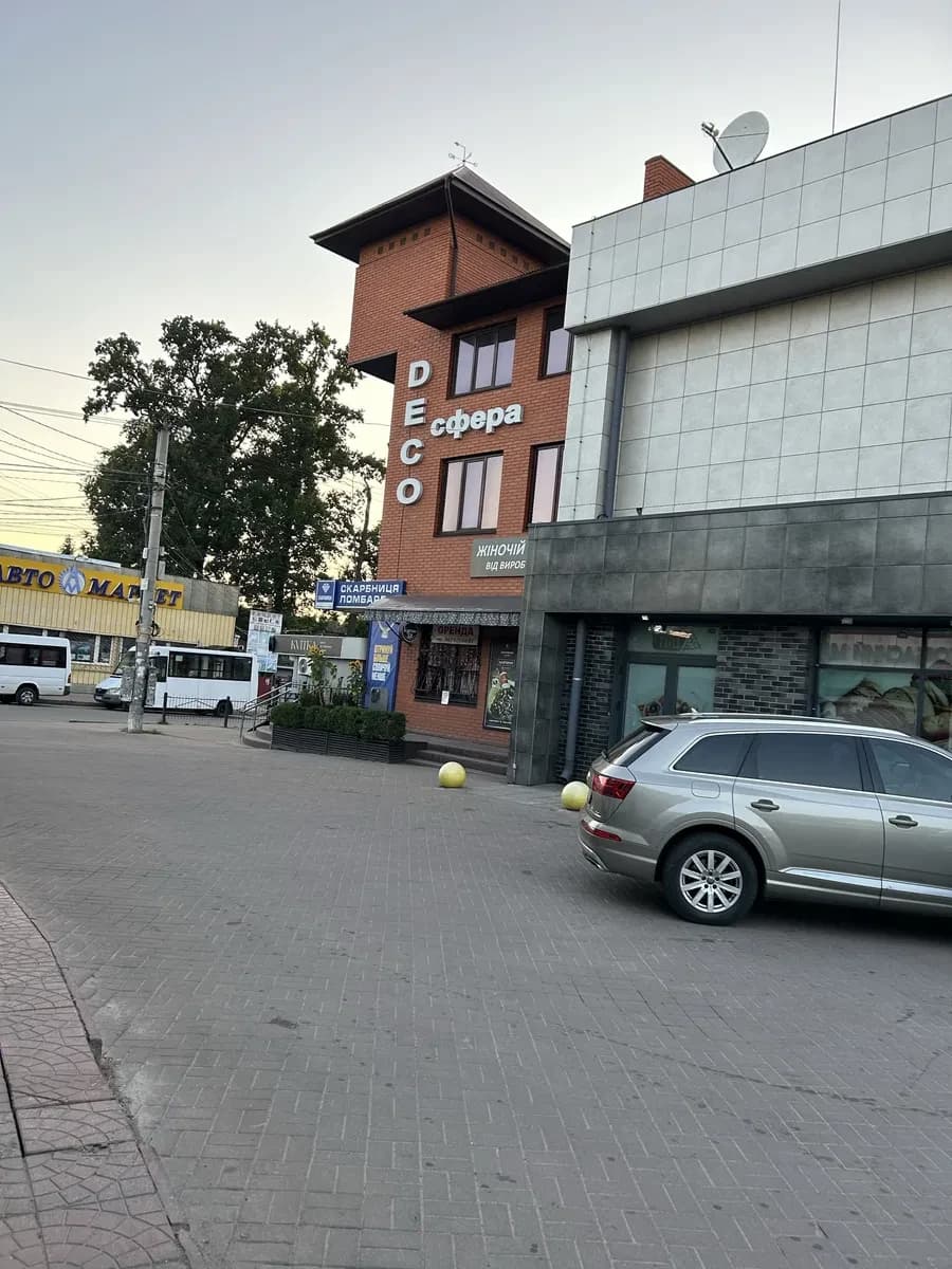 Приміщення, Боярка: вихід на парковку «Фори», панорамні вікна - фото 5