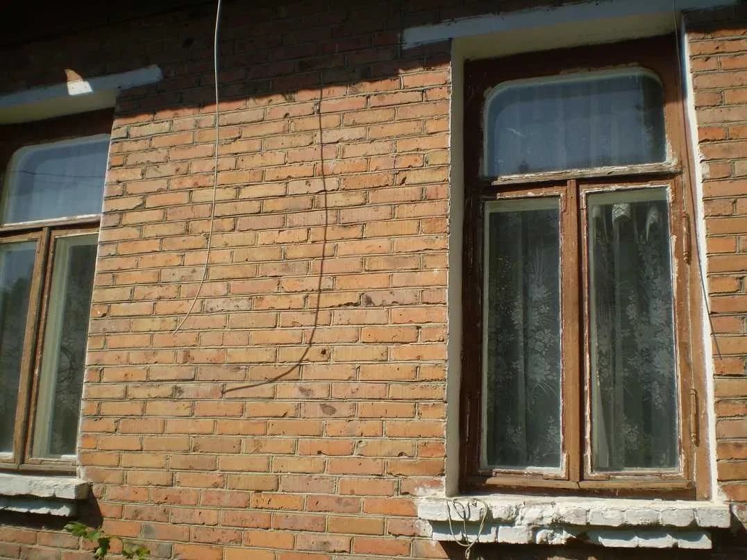 Екобудинок у центрі Житомира: старовинне дерево і цегла, 4 сотки - фото 5