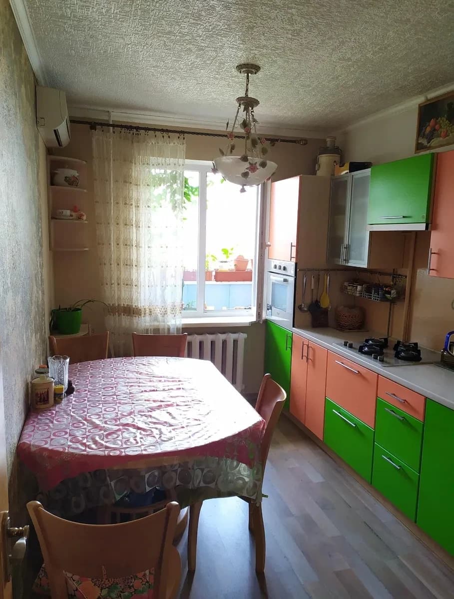 3-кімнатна квартира, Пересипський: ТЦ Семья, можна з песиком - фото 1