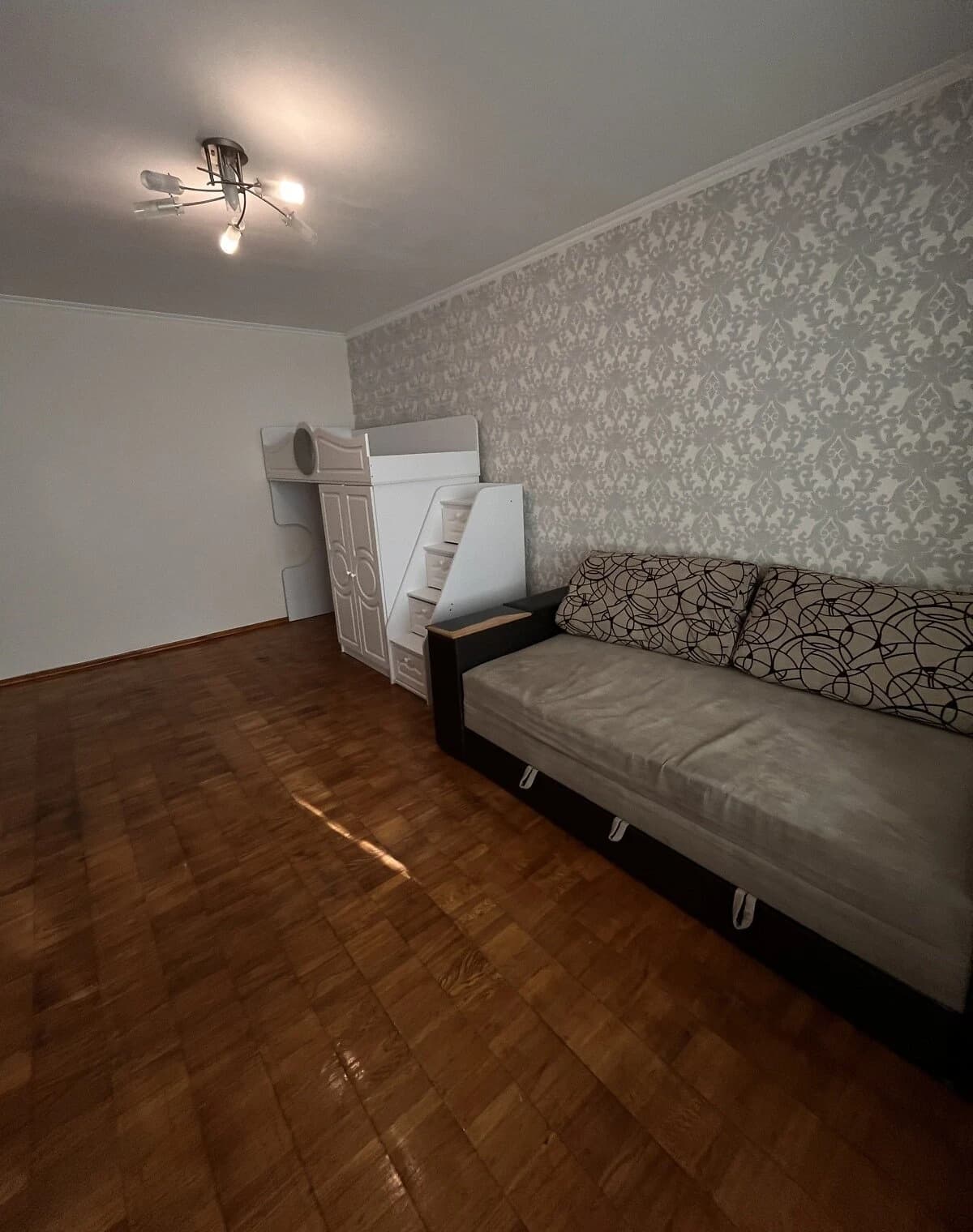 1-кімнатна квартира, Троєщина: можна з малими дітьми, 1-й поверх - фото 2