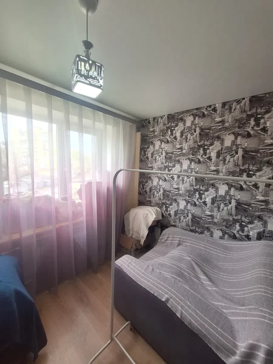 3-кімнатна квартира, Умань: біля 14 школи, окремі кімнати, 2 балкони - фото 1