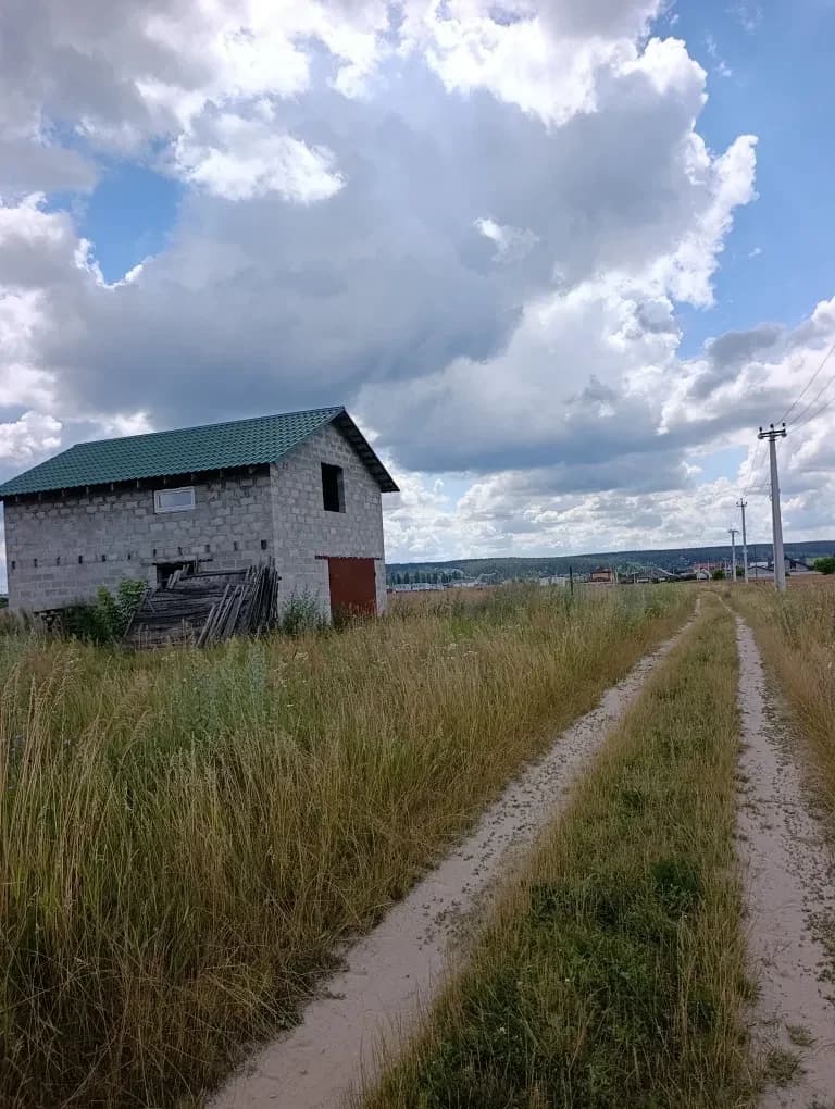 Ділянка 10 соток, ДРЕД: будівля, електрика оплачена