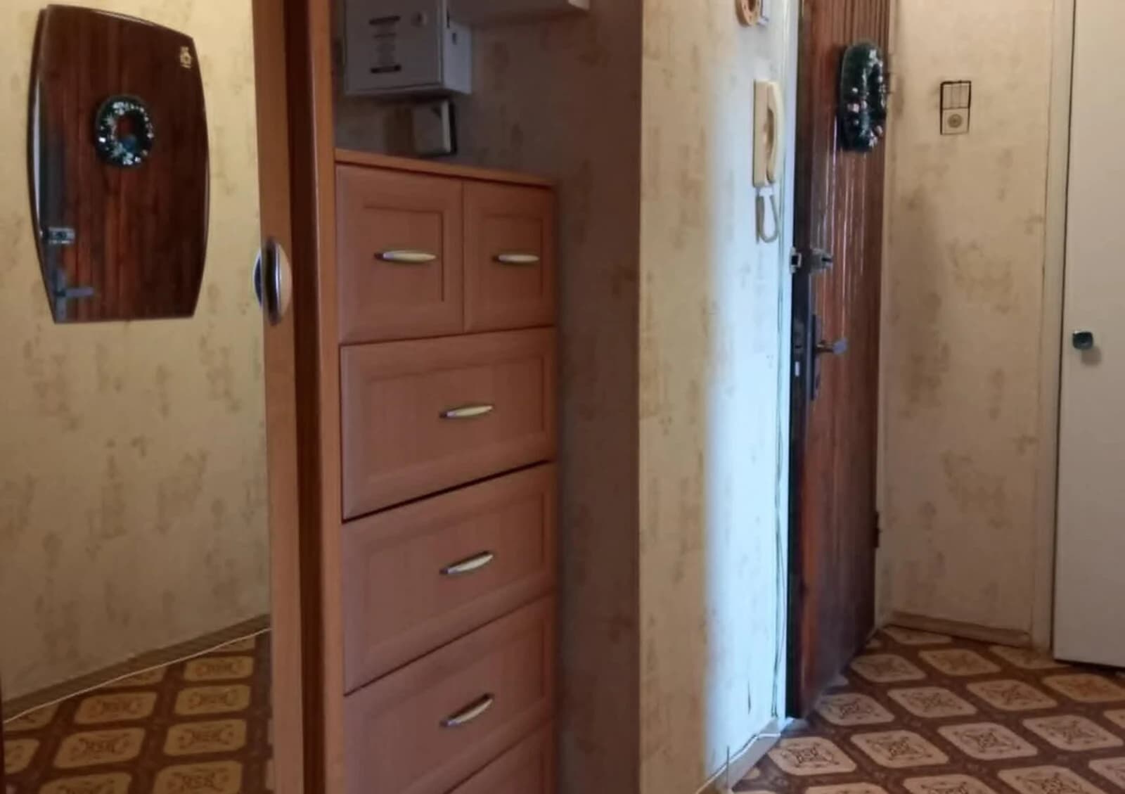3-кімнатна квартира, Дніпровський: косметичний ремонт, чешка - фото 3
