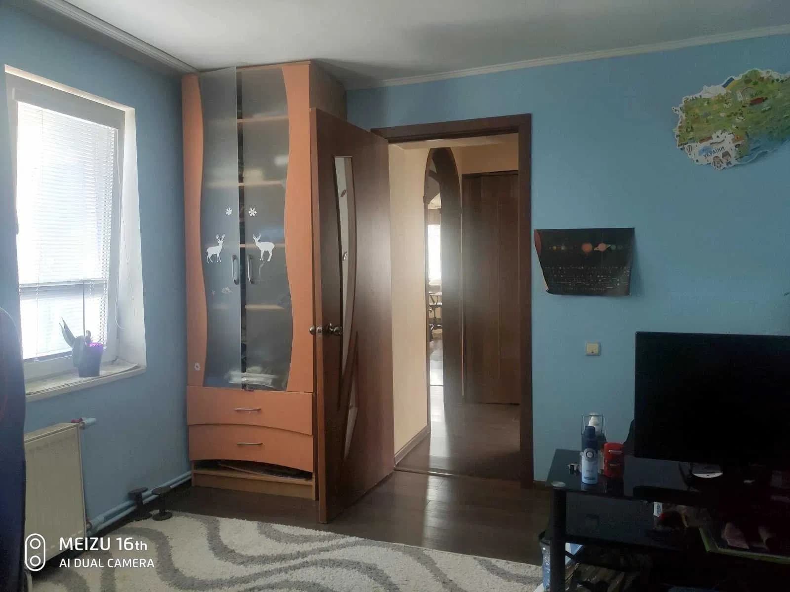 Частина будинку, Холодногірський: окремий двір, заїзд для автомобіля