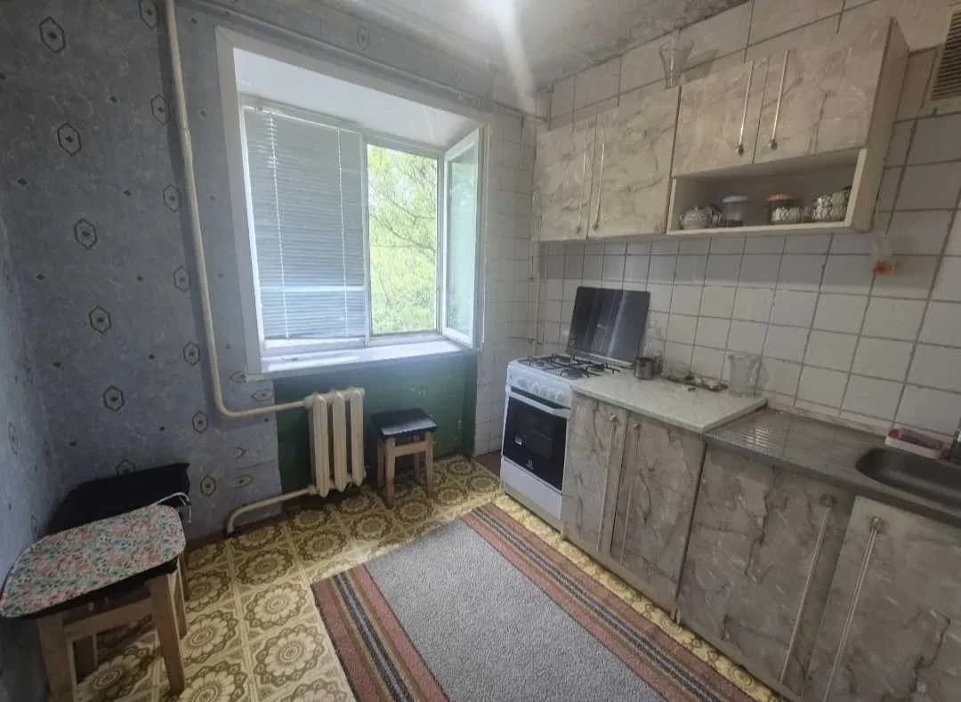 1-кімнатна квартира, Комунарський: не кутова, цегляний будинок - фото 2
